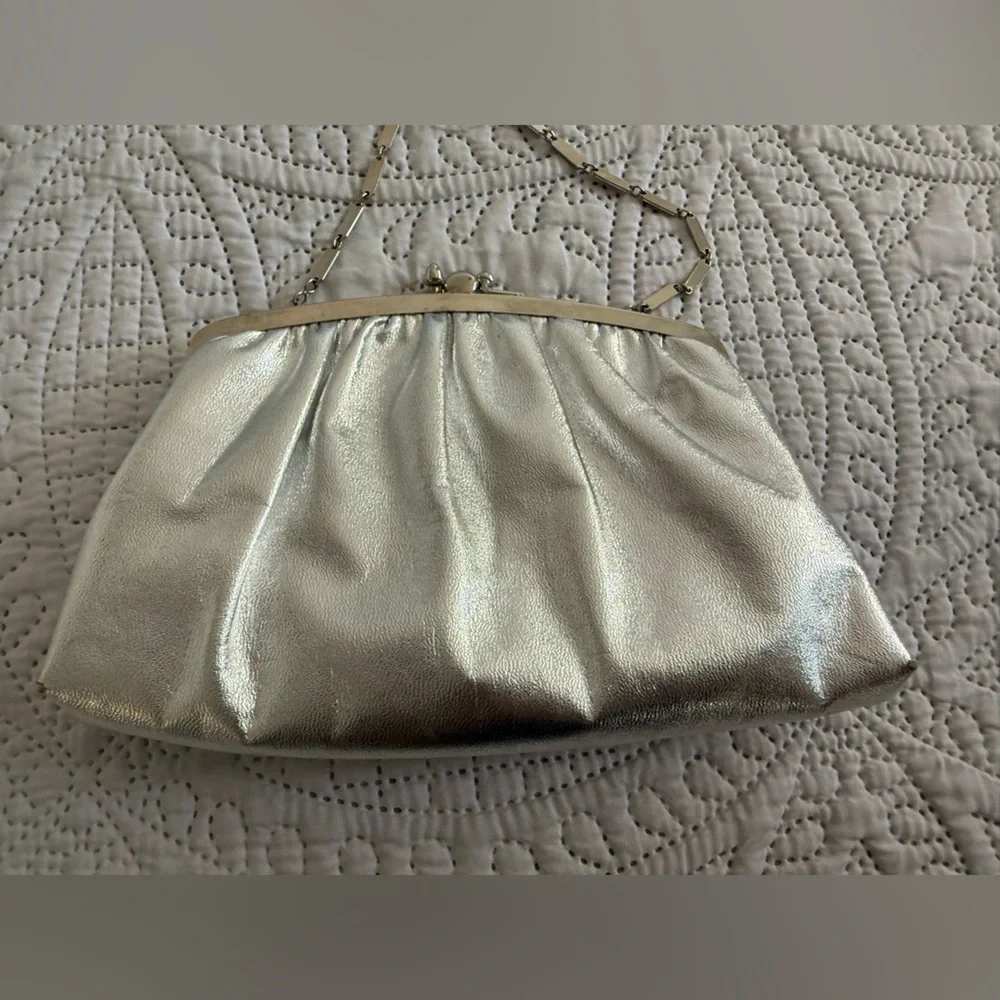 Vintage Harry Levine USA Silver Clutch - Picture 8 of 8
